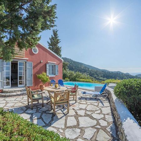 Agios Nikitas Villas Buitenkant foto