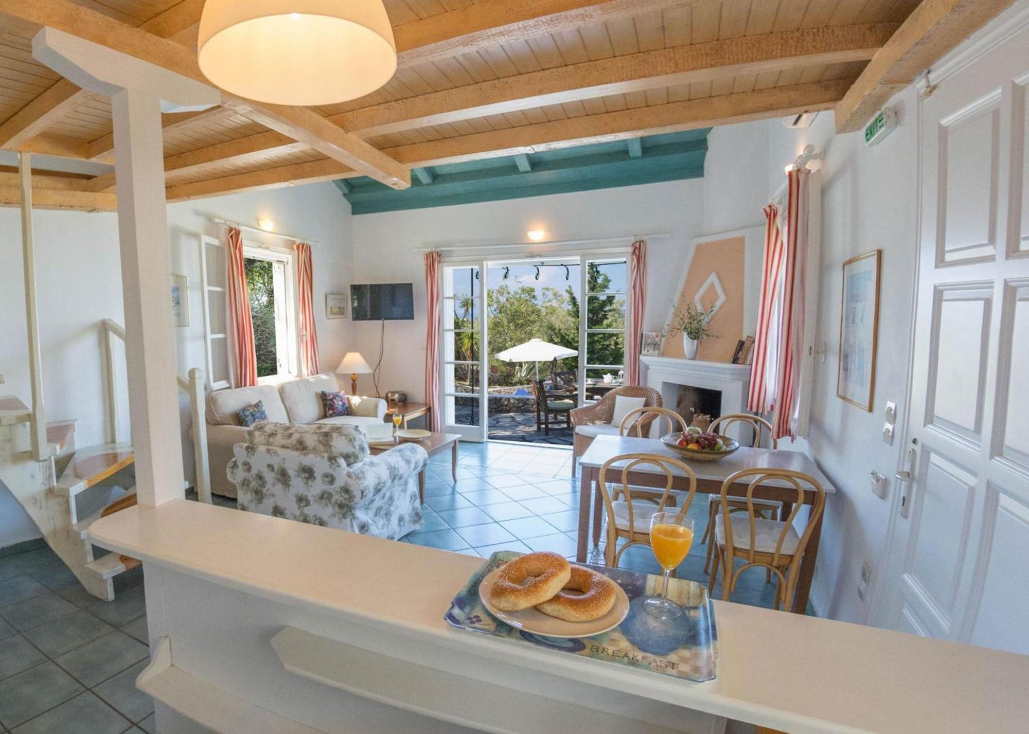 Agios Nikitas Villas Buitenkant foto