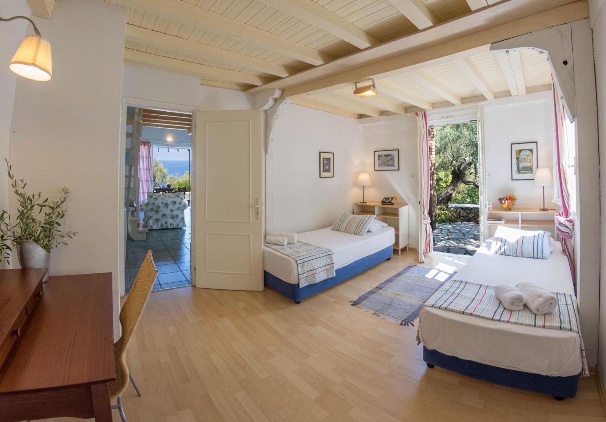 Agios Nikitas Villas Buitenkant foto