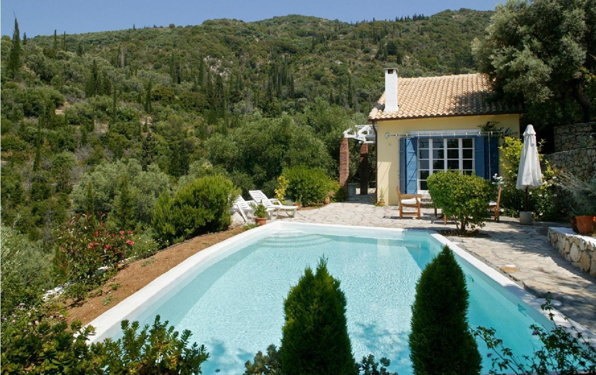 Agios Nikitas Villas Buitenkant foto
