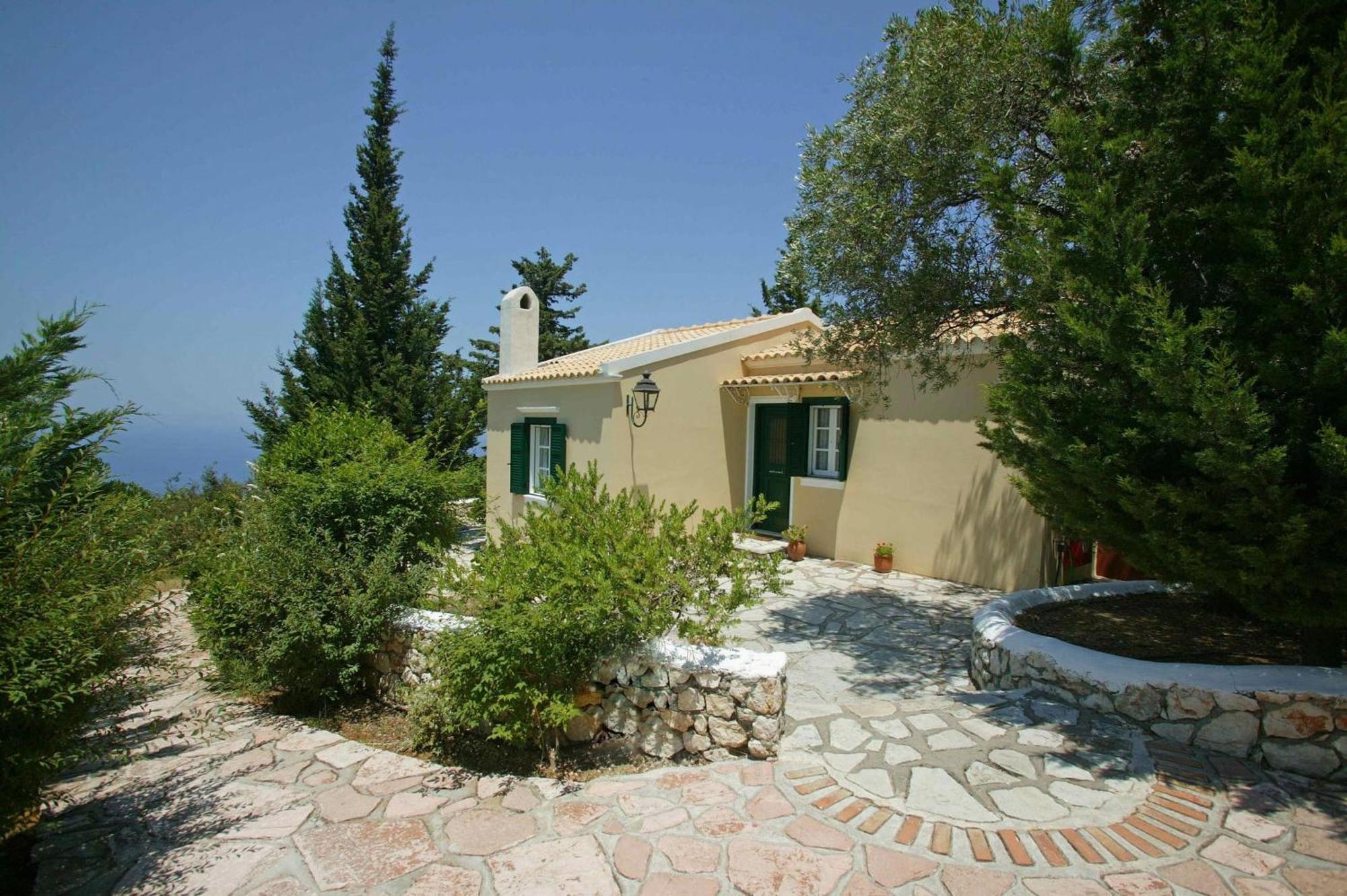 Agios Nikitas Villas Buitenkant foto