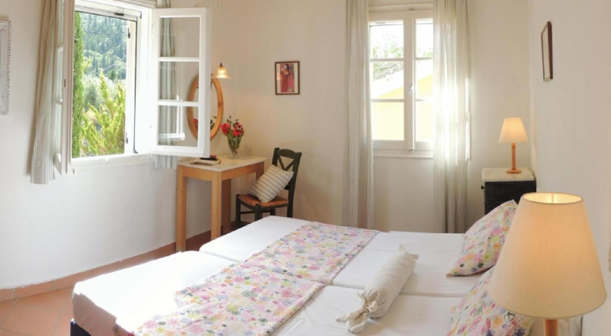 Agios Nikitas Villas Buitenkant foto
